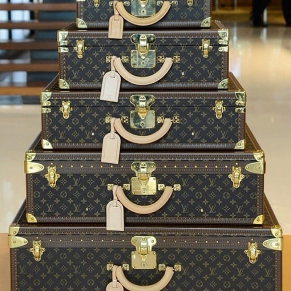 Meet your Posher, Deb - Picture 4 of 7